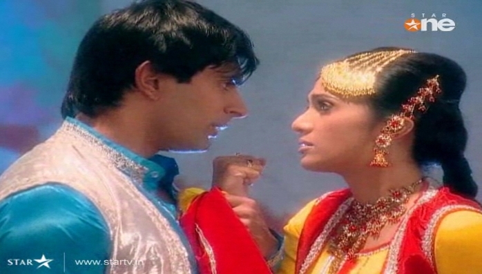 172 - DILL MILL GAYYE KaSh As AR Heer Ranjha Scene Caps By Me II