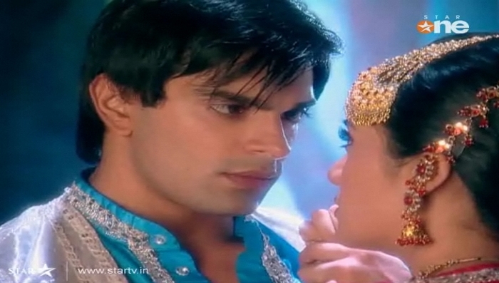 176 - DILL MILL GAYYE KaSh As AR Heer Ranjha Scene Caps By Me II