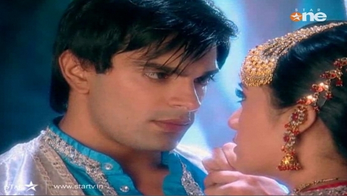 177 - DILL MILL GAYYE KaSh As AR Heer Ranjha Scene Caps By Me II