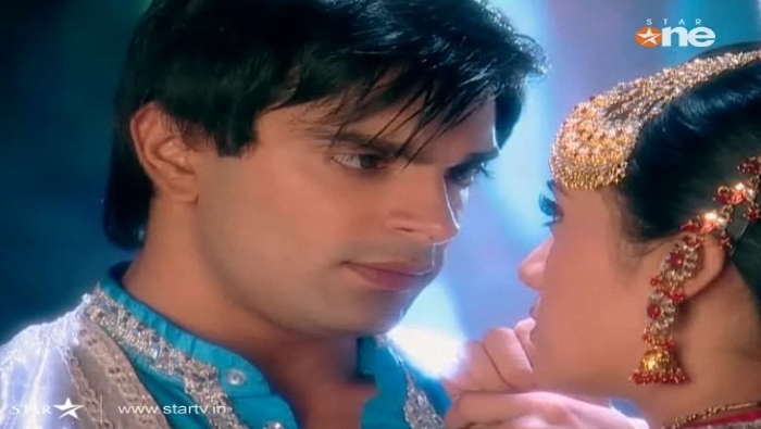 180 - DILL MILL GAYYE KaSh As AR Heer Ranjha Scene Caps By Me II