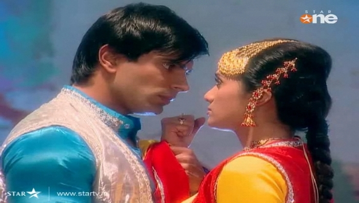 182 - DILL MILL GAYYE KaSh As AR Heer Ranjha Scene Caps By Me II