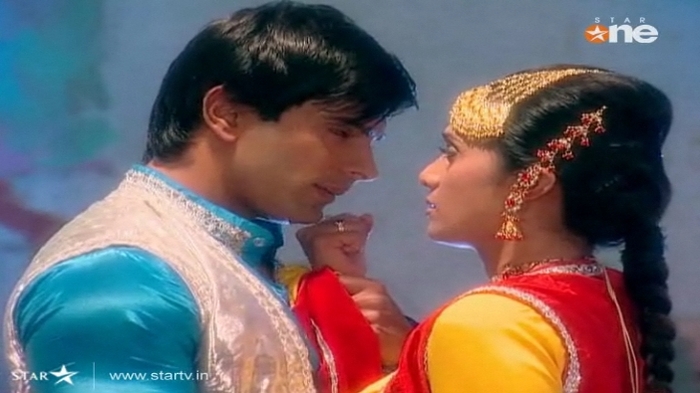 187 - DILL MILL GAYYE KaSh As AR Heer Ranjha Scene Caps By Me II