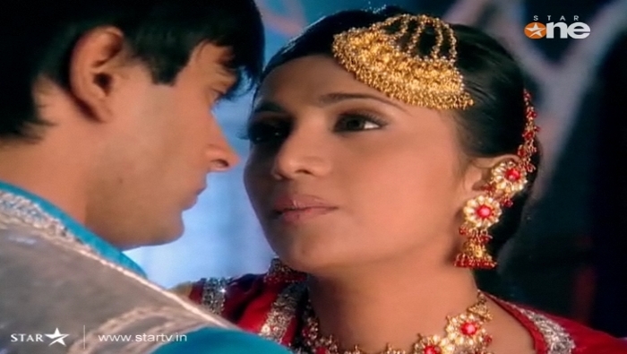 199 - DILL MILL GAYYE KaSh As AR Heer Ranjha Scene Caps By Me II