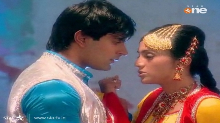 212 - DILL MILL GAYYE KaSh As AR Heer Ranjha Scene Caps By Me II