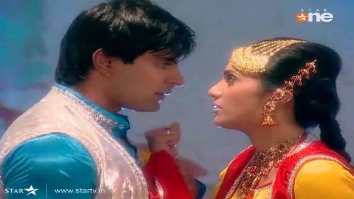 214 - DILL MILL GAYYE KaSh As AR Heer Ranjha Scene Caps By Me II