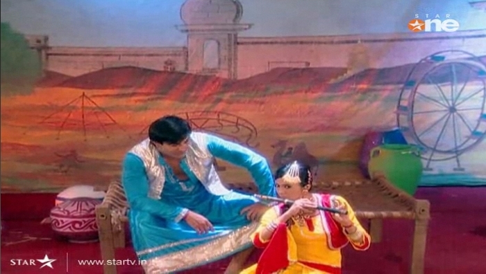 245 - DILL MILL GAYYE KaSh As AR Heer Ranjha Scene Caps By Me II