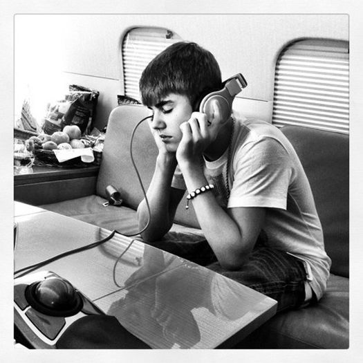Justin-Bieber-Twitter-Picture