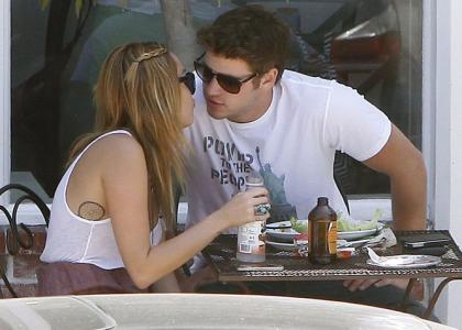 miley-liam-tl-lover - miley-cyrus 1