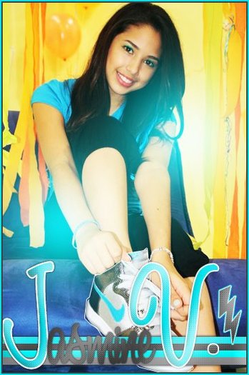 320842_182786031794533_170000556406414_408559_5356395_n - jasmine V 2