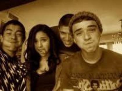 375257_280125525366113_181159411929392_884880_441434684_n - jasmine V 2