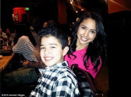 378844_286633768051007_262530270461357_750009_953106122_n - jasmine V 2