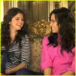 selena-gomez-demi-lovato-princess - Selena Gomez 4