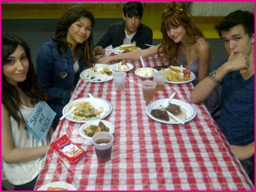 Shake-It-Up-Stars-Lunch - shake it up