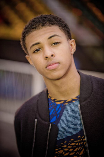 385440_332512950099047_111598995523778_1536975_1284136513_n - diggy simmons