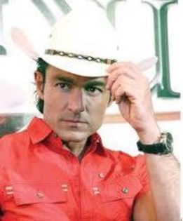 377363_310930202258718_243396395678766_1270656_702527791_a - Fernando Colunga
