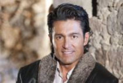 fernando-colunga-es-el-dueno_192x129