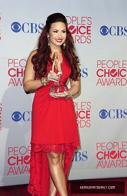 Demitzu (287) - Demitzu - 11 01 2012 - Peoples Choice Awards