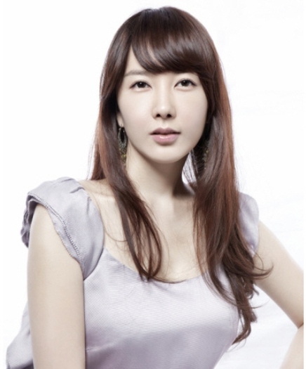 20100629200324406f02041570 - Min Young Won as Lee Mi Sook-Miranda