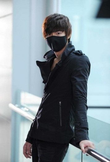 Lee-Min-Ho-Fashion-Style-City-Hunter-picture2 - Lee Min Ho - Lee Yun Seong