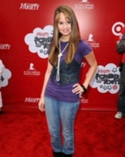 22656344_DHRPTVDAQ - poze debby ryan