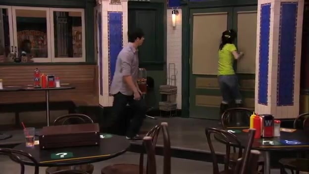 S03E23 371 - Episode Wizards vs Finkles