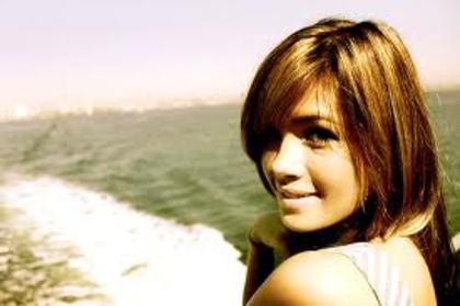 images - alege o poza cu nicole ardenson