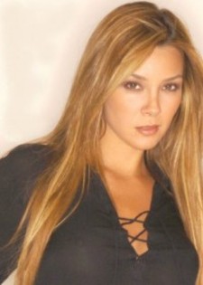 Elizabeth-Gutierrez-711613-996