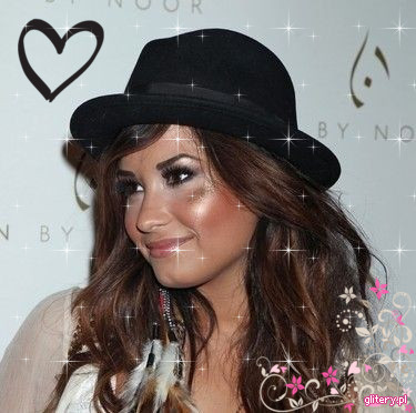 hai mah ca nici eu nu am partener asa k mergem aman2 ??? hai te mai destinzi si tu putin....