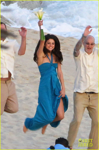 selena-gomez-justin-beiber-wedding-mexico-01 - Mexic With Justin---10 December 2012