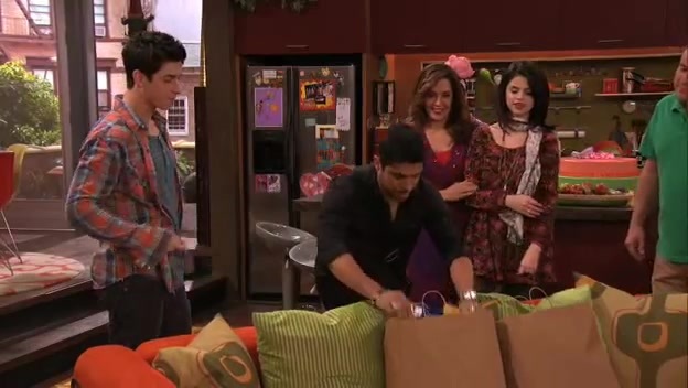 S03E25 156 - Episode Uncle Ernesto