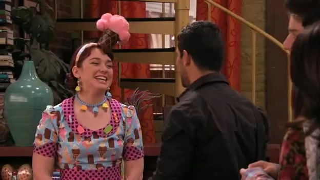 S03E25 159 - Episode Uncle Ernesto