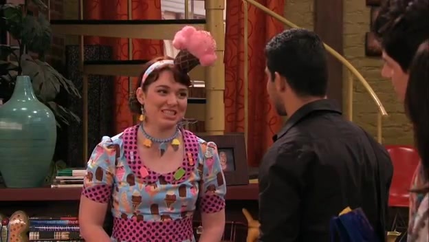 S03E25 163 - Episode Uncle Ernesto
