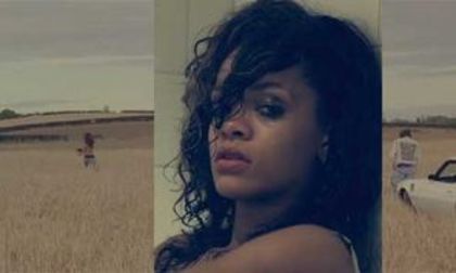 Rihanna-face-dus-cu-sampanie