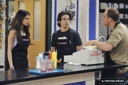 normal_usn-wowp-stills-4x27_28329 - Who Will Be the Family Wizard Stills