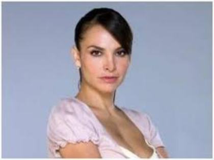 images (4) - Fabiola Campomanes