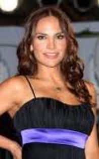 images (24) - Fabiola Campomanes