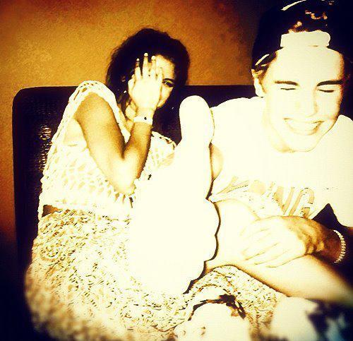 397132_280176922037984_119049044817440_688949_216710281_n - Selena Gomez 4