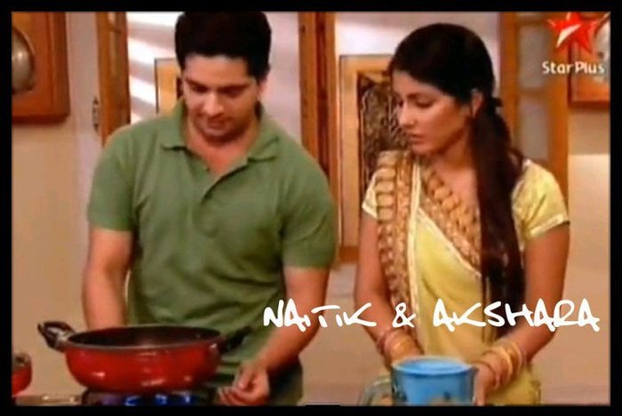 225547_224089827601557_152160674794473_965157_5399145_n - Naitik si Akshara
