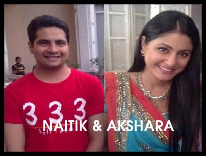 255974_241973142479892_152160674794473_1041122_2601429_o - Naitik si Akshara