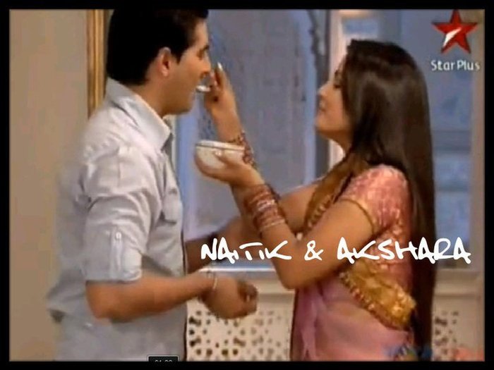 216132_217034704973736_152160674794473_909680_7950942_n - Naitik si Akshara