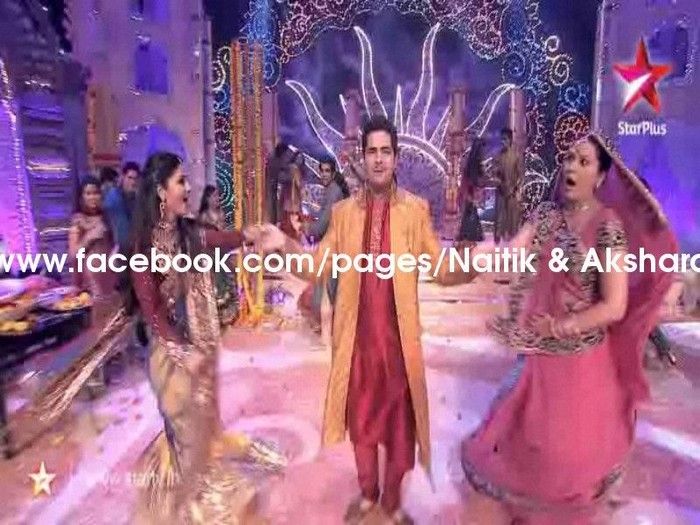 313113_298186836858522_152160674794473_1259749_542856094_n - Naksh Performance In Diwali Rishton Ki Mithas