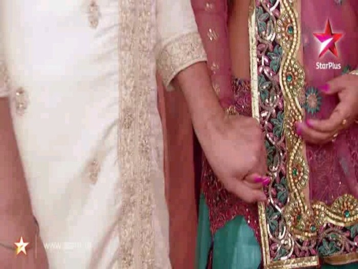 278708_247320875278452_152160674794473_1066218_3057037_o - NaKsh Scenes 7th July 2011  Rashmi Engagement