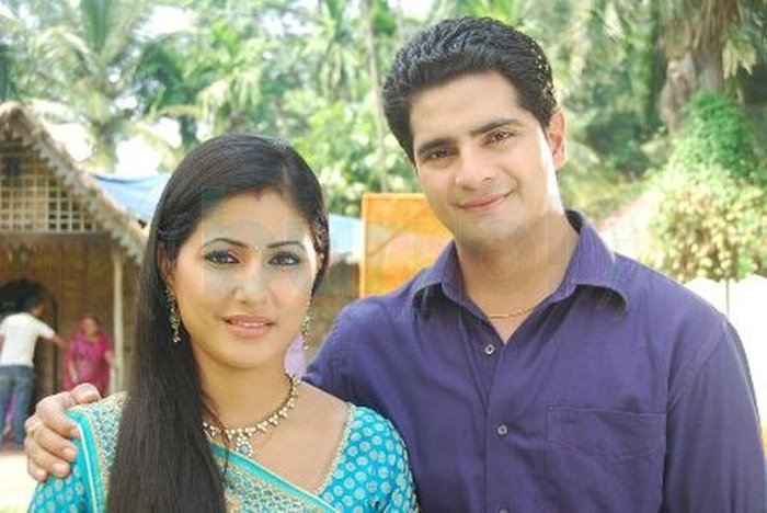 252972_177568115629858_100001300114634_410590_1791683_n - Naitik si Akshara