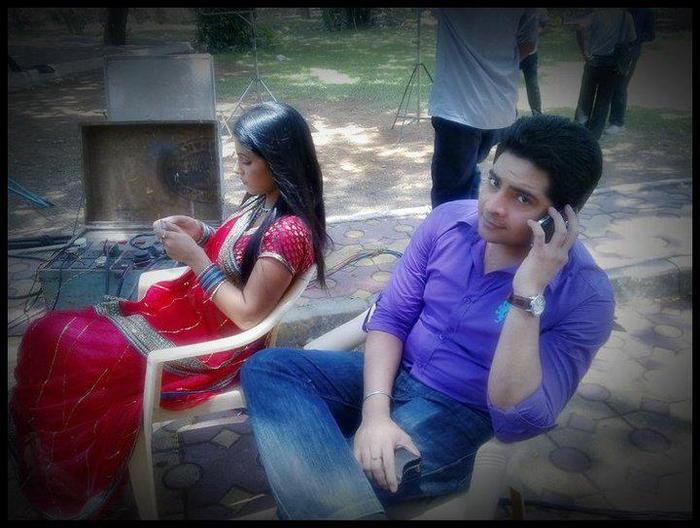 404450_268650099854992_100001300114634_687400_90398575_n - Naitik si Akshara
