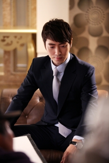 29APRIL LEE JOON-HYEOK