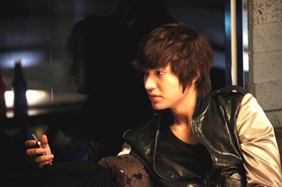 Minho-in-City-Hunter-lee-min-ho-23160820-550-366