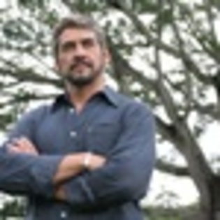 105339_sm - Gabriel Porras