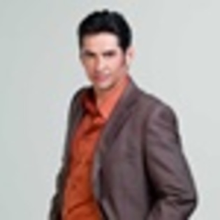 309509_sm - Gabriel Porras