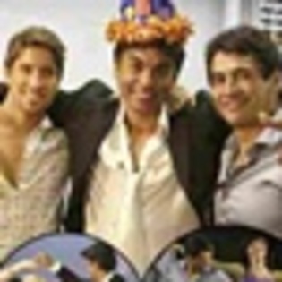 328124_sm - Gabriel Porras