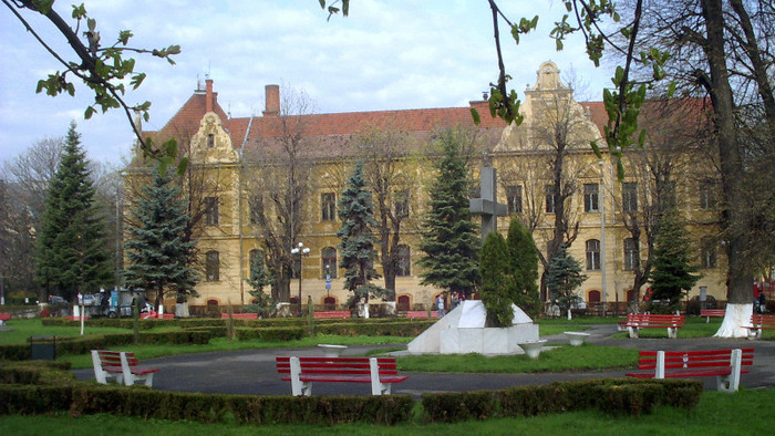 146. Crucea Eroilor din parcul Postei.-001 - BRASOV - ASPECTE